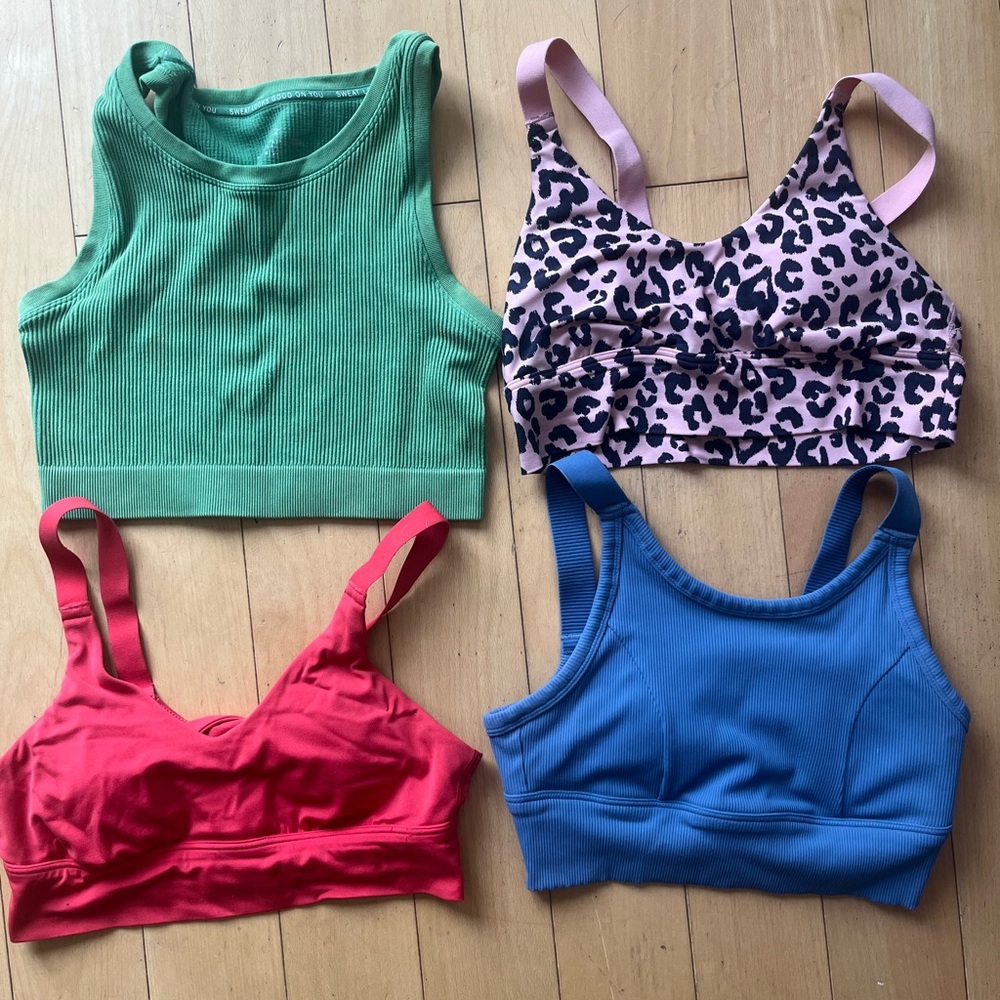 (4) Aerie Offline Sports bras Size Medium